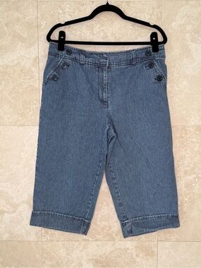 Westport Denim Pinstripe Capri Jorts Size 12 Cuffed Nautical Blue White EUC